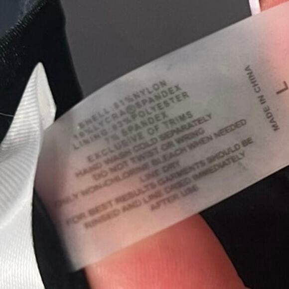 NWOT Jacque Designs Swim Bikini Top Halter Neck Adjustable Strap Black Size L - Picture 4 of 5